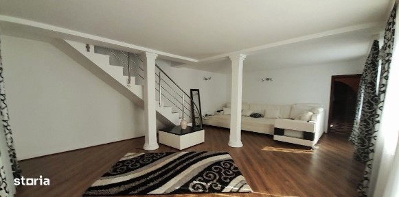 Voinesti -sat Lunca Dambovita, vanzare proprietate -casa si teren