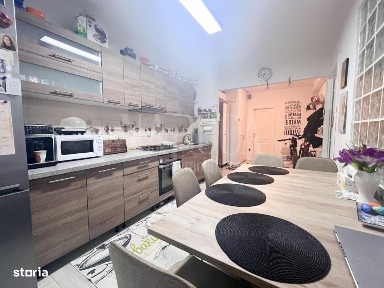 Apartament 2 camere de vanzare in Floresti