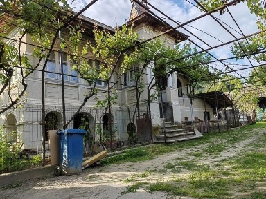 Casa de vanzare comuna Hurezani