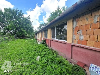 Casa in Loc. Nadlac, teren 1022 mp, fs.21 ml