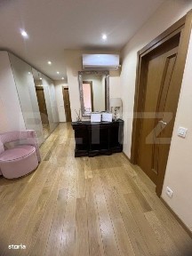 Apartament, 3 camere, etaj 2, decomandat, zona Burdujeni