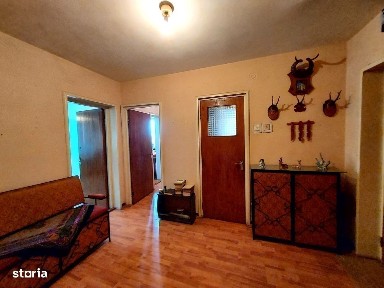 Apartament 3 camere decomandat 80mp Deva - str. Titu Maiorescu, parter