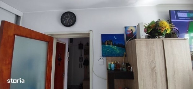 vand apartament 2 camere