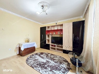 Apartament cu 2 camere decomandat, situat in cartierul Micro 19.