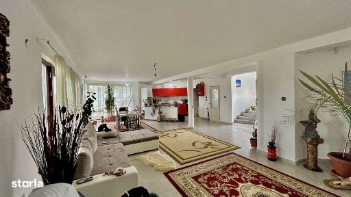 Casa in Les, 207 mp construiti, 3.482 mp teren