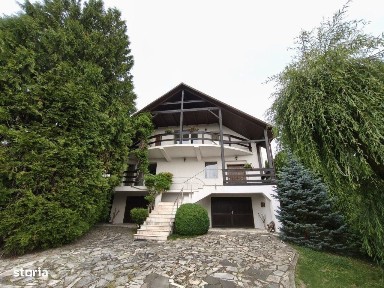 Casă cu piscină și teren de până la 25 ari - în Baia Mare, apr