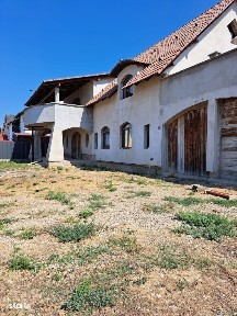 Casa noua P+E+M semifinisata cu 1.100mp teren in Oncea str. Macului