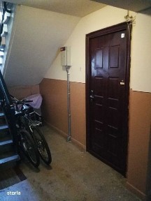 Inchiriez apartament cu 2 camere, parter