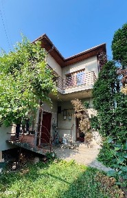 Casa de vanzare Intre Lacuri, 172mpu, posibilitate 2 apartamente