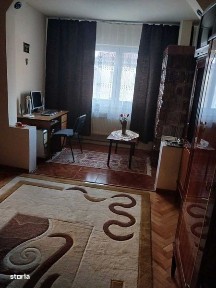 Vand apartament 4 camere