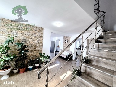 Casa 4 camere, 2 bai, 139mp, teren 320mp, CUG Valea Adanca