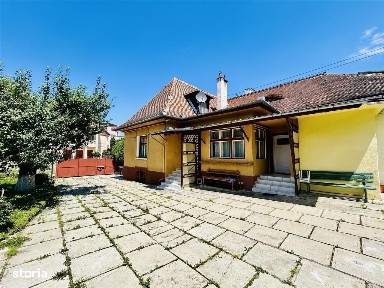Casa 110 mp utili, teren 1147 mp, la cheie, cu pivnita