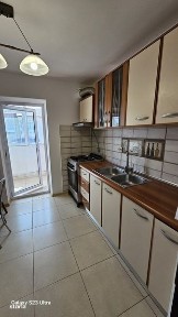 Apartament 2 camere decomandat in Onesti, zona de sus.