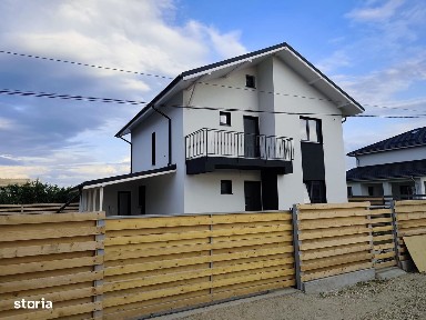 FARA COMISIOANE casa 5 camere P+1+pod 2 placi 3 bai terasa cam tehnica