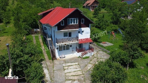Casă de vânzare în Curtea de Argeș, zona Valea Sasului.