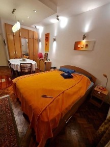 Apartament de vanzare in vila