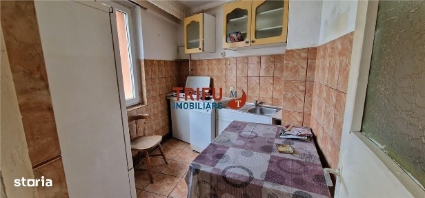 Garsoniera de vanzare zona AMPOI