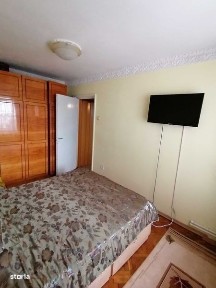 Vand apartament 2 camere, confort I, pe mijloc