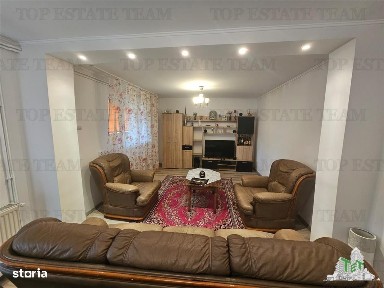 Casa la curte cu garaj dublu langa Padurea Rosu