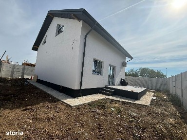 Casa cu 4 camere si incalzire in pardoseala - Berceni, 325 mp teren