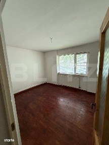 Apartament cu 3 camere, decomandat, zona George Enescu