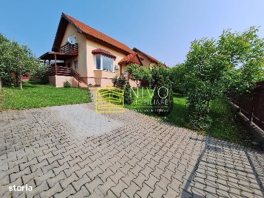 Casă singur în curte - Sântana de Mureș - Str. Cireșului