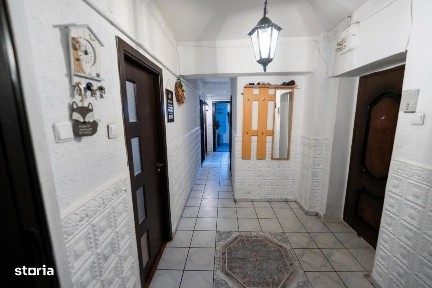 3 camere decomandat 80,80mp, 2 bai, boxa individuala, Brazda 129900E