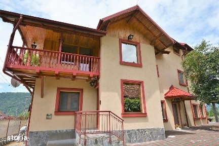 Campulung - Leresti, casa de munte, teren 5503 mp