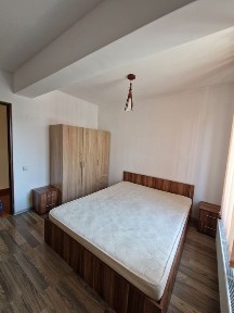Închiriez apartament doua camere