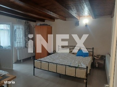 Vila spatioasa cu garaj, aproape de centrul Bascovului