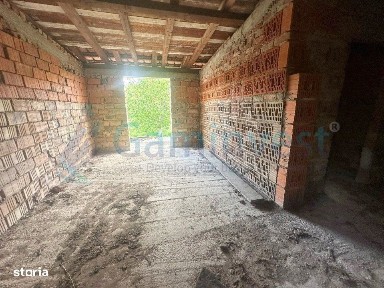 Gaminvest-Casa pe 2 nivele,la rosu,zona strazii Izvorului,Oradea V4072
