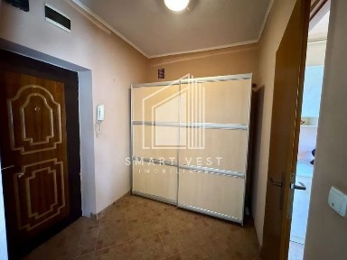 Proprietar, 2 camere Centru, parcare