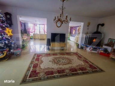 Casa deosebita in Sanpetru, 270 mp utili, 4 dormitoare si spatiu comer