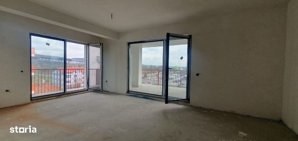 Apartament 3 camere, terasa 20 mp, 2 bai, zona Vivo