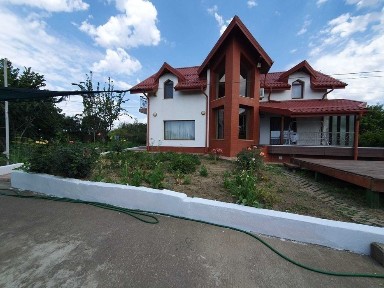 Casa la cheie P+1, 770 EUR/mp, mobilată, utilata la 20 km de Bucuresti