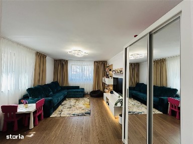Casa individuala, 4 camere, teren 831 mp, panouri solare
