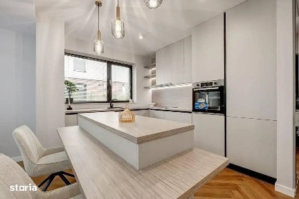 Vile lux finalizate! Panouri fotovoltaice, pompe caldura, piscina 30 m