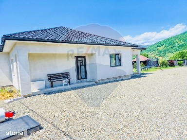 Casă / Vilă cu 5 camere de vânzare