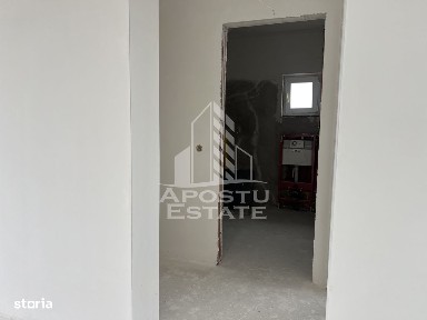 Triplex cu 5 camere, P+ E, In Sanandrei