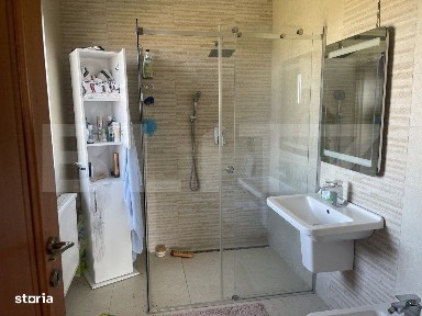 Casa de vanzare | 384mp construiti | Botiz