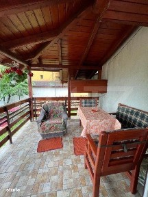 Casa 274 mp, teren 443 mp, zona centru LIVADA, pretabila si ptr uz com