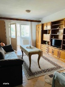 Apartament cu 3 camere Zona Tractoru