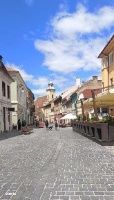 Apartament cu pod mansardabil in casa ingrijita - Piata Sfatului, Rep