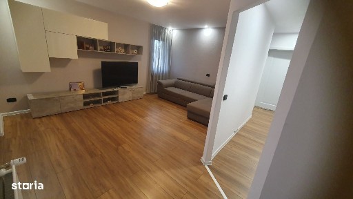 Casa bifamilială (2 intrari individuale) 258mp la 3 minute de Focsani.