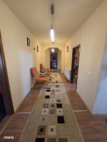 Casă Individuală cu 8 Camere și 4 Băi - Ciarda Roșie - 375.000 Euro