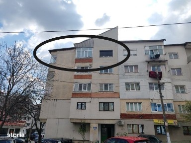 Vând apartament cu 2 camere decomandat