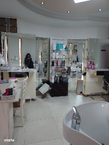 Spatiu comercial, 290 mp, zona Micro 3