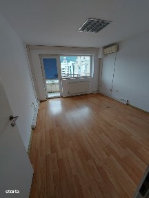 Spatiu 4 camere decomandat
