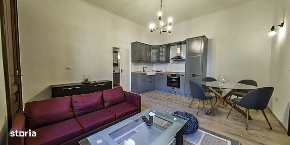 Apartament 3 camere, zona centrala!