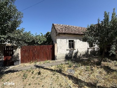 Casa taraneasca cu teren de 2500 mp. - Biharia - IMOBIHOR